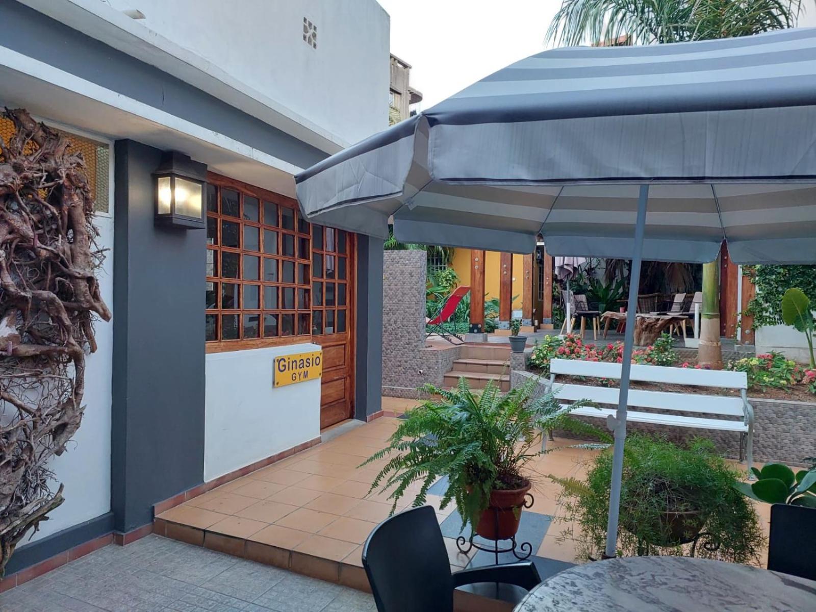 Palmeiras Guest House Maputo Bagian luar foto