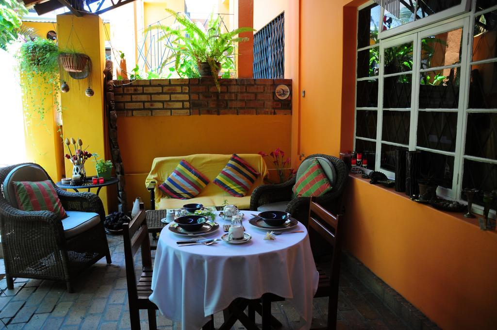 Palmeiras Guest House Maputo Bagian luar foto