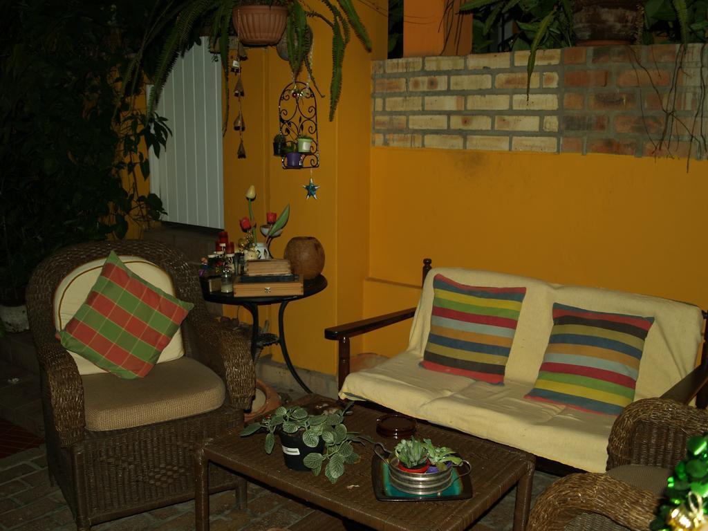 Palmeiras Guest House Maputo Bagian luar foto