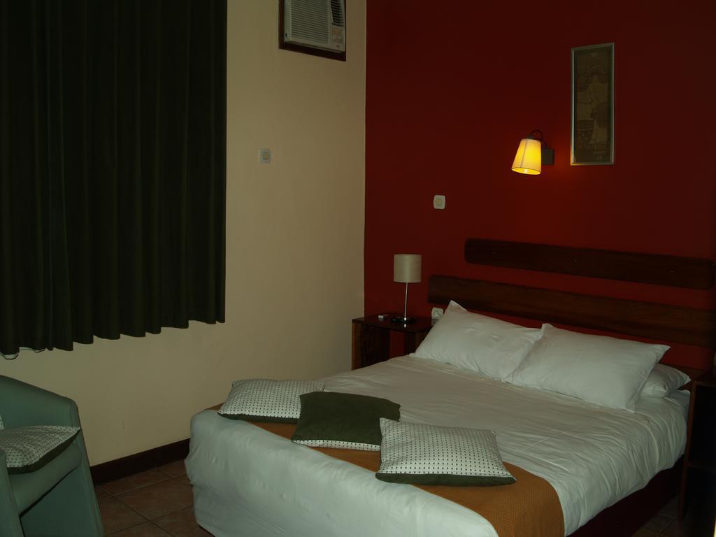Palmeiras Guest House Maputo Bagian luar foto
